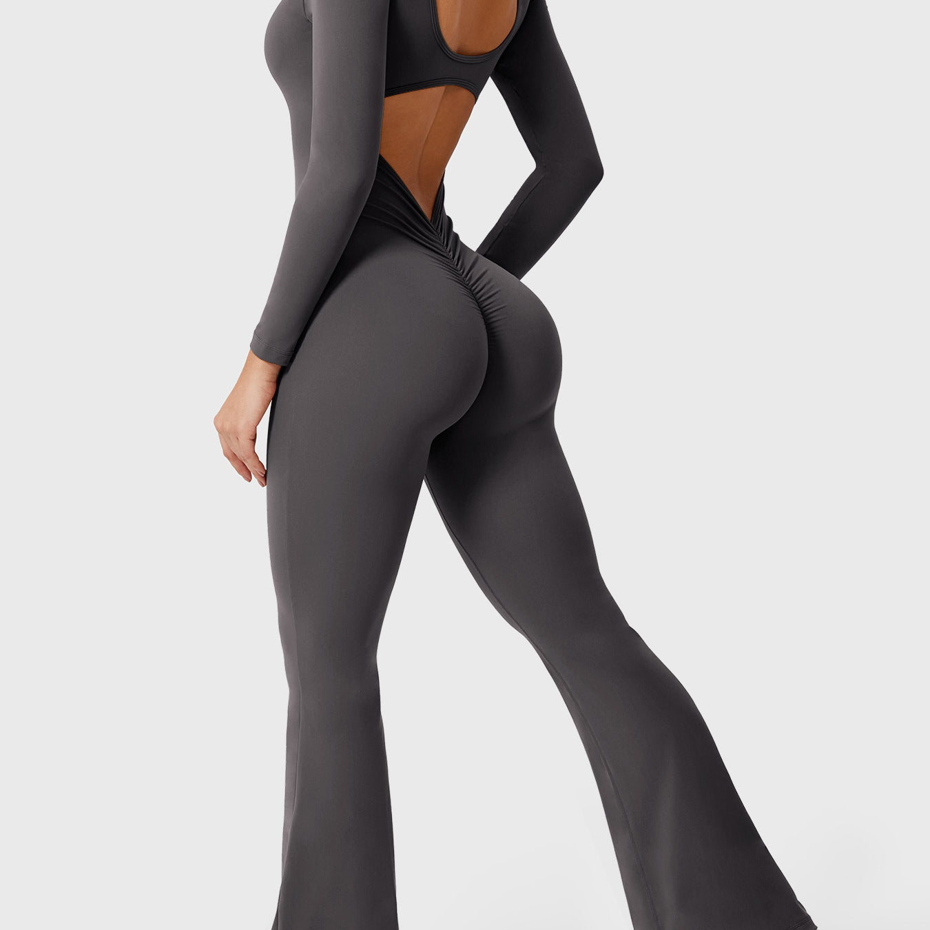 Yeoreo Lizvette Long Sleeves Flared Jumpsuit