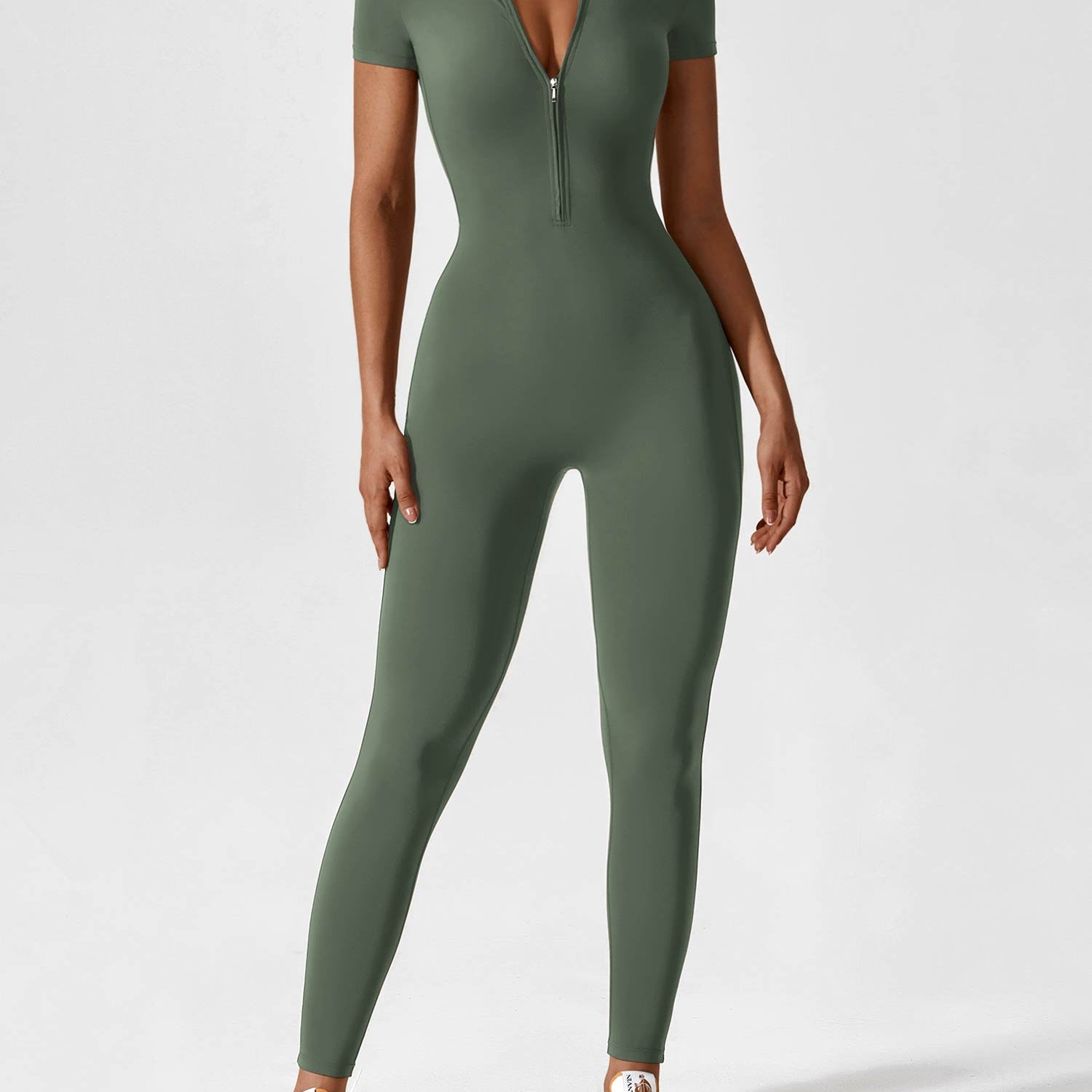 Yeoreo Short Sleeve Zipper Jumpsuit