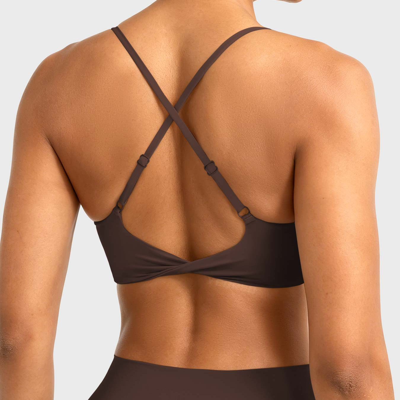 Yeoreo Wawiay Twist Back Sports Bra