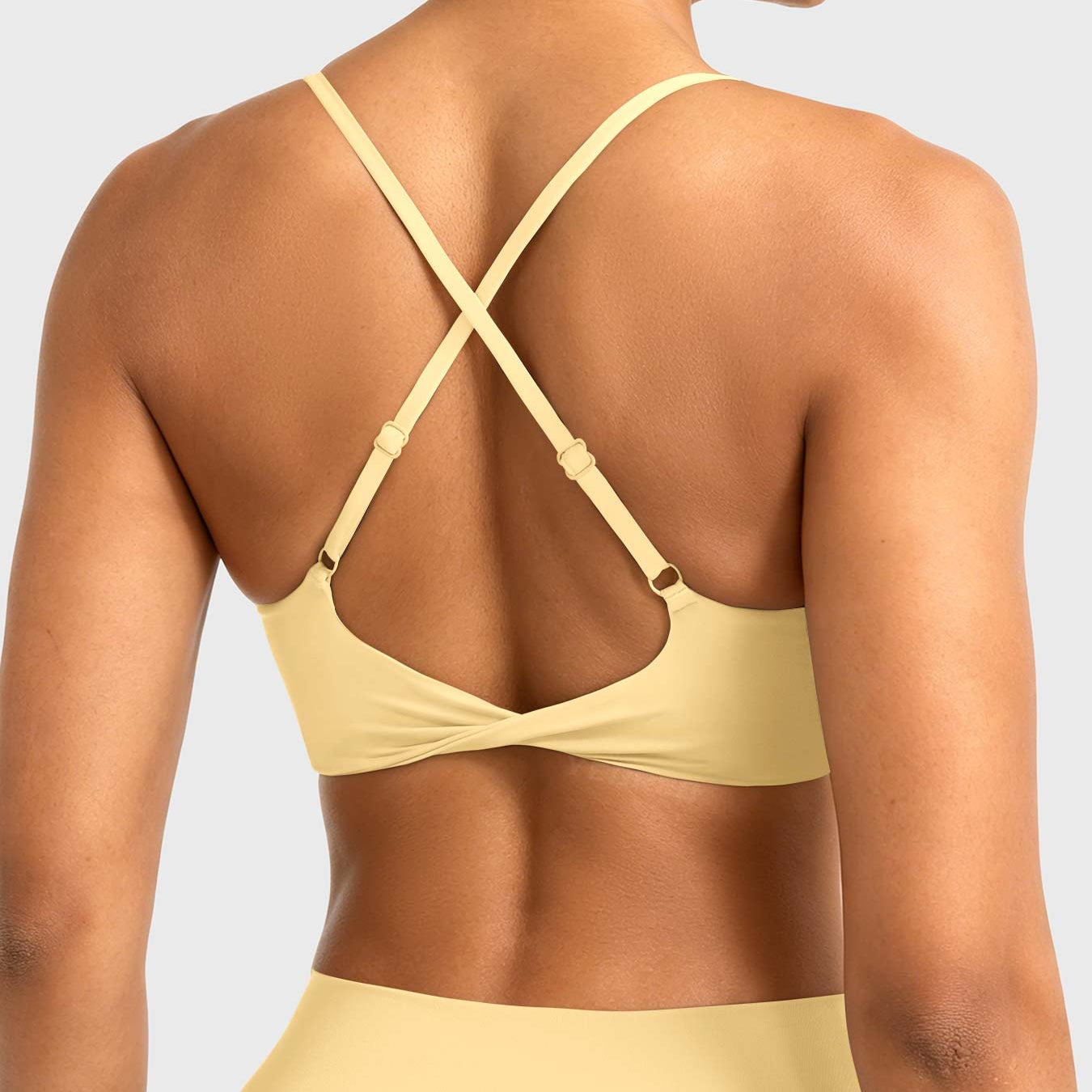 Yeoreo Wawiay Twist Back Sports Bra