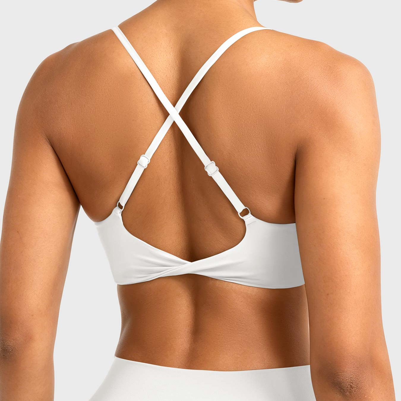 Yeoreo Wawiay Twist Back Sports Bra