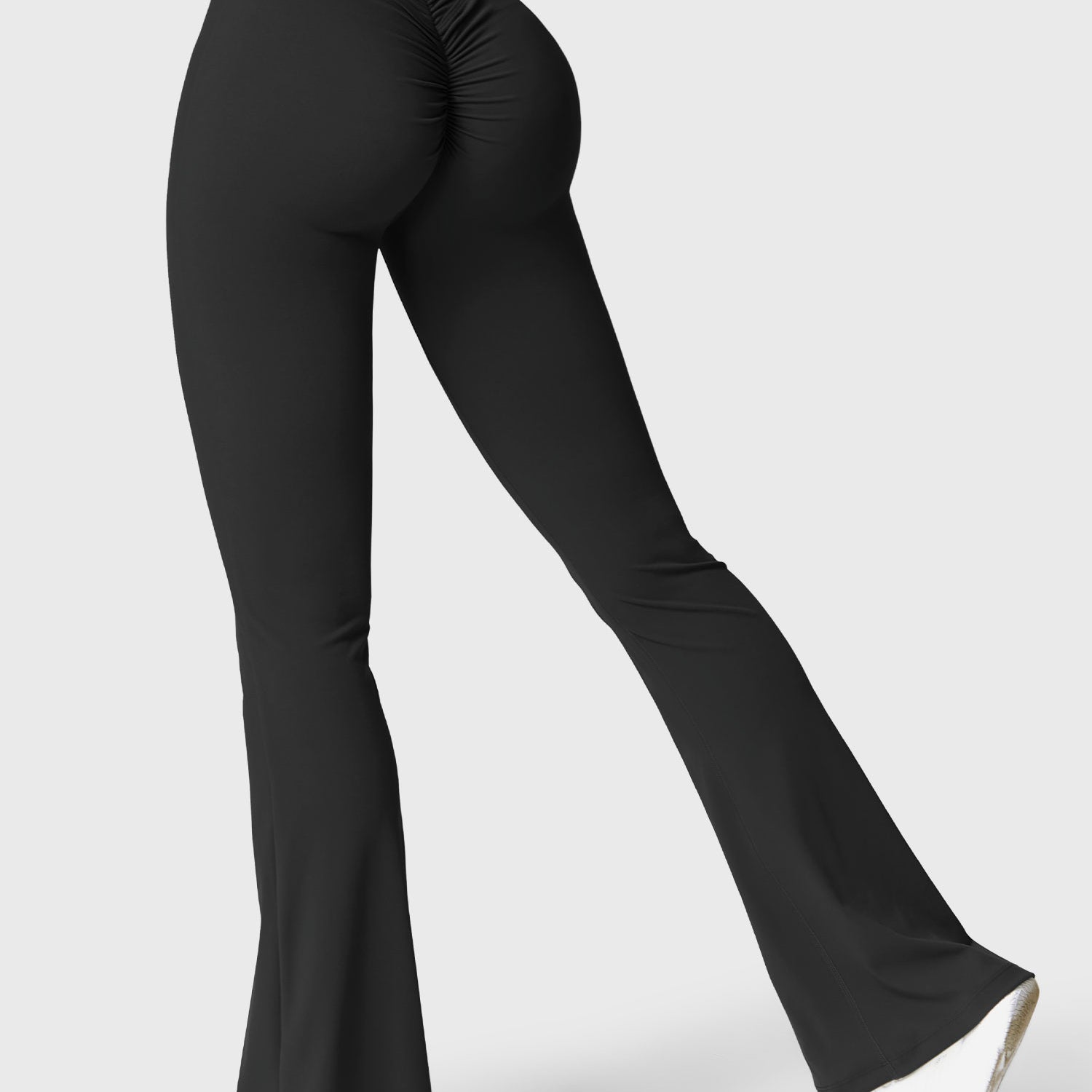 Yeoreo Daze V-back Flare Leggings