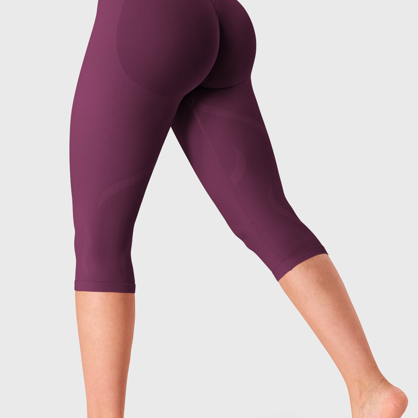 Yeoreo Dainis Seamless Sculpt Capri Leggings