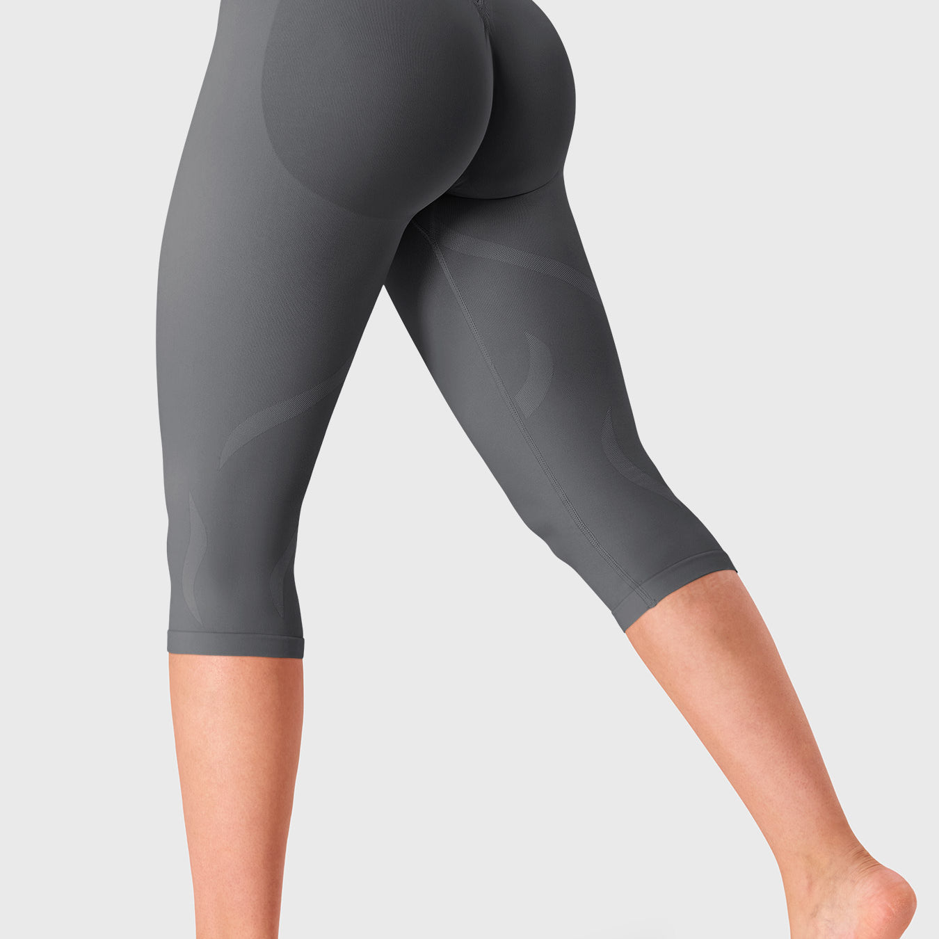 Yeoreo Dainis Seamless Sculpt Capri Leggings