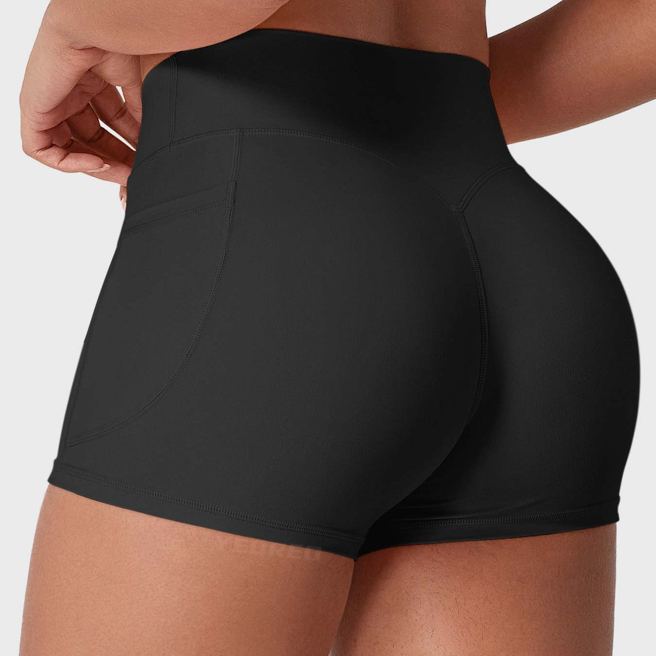 Yeoreo Eloiwen 3.6" Mid Rise Shorts with Pockets