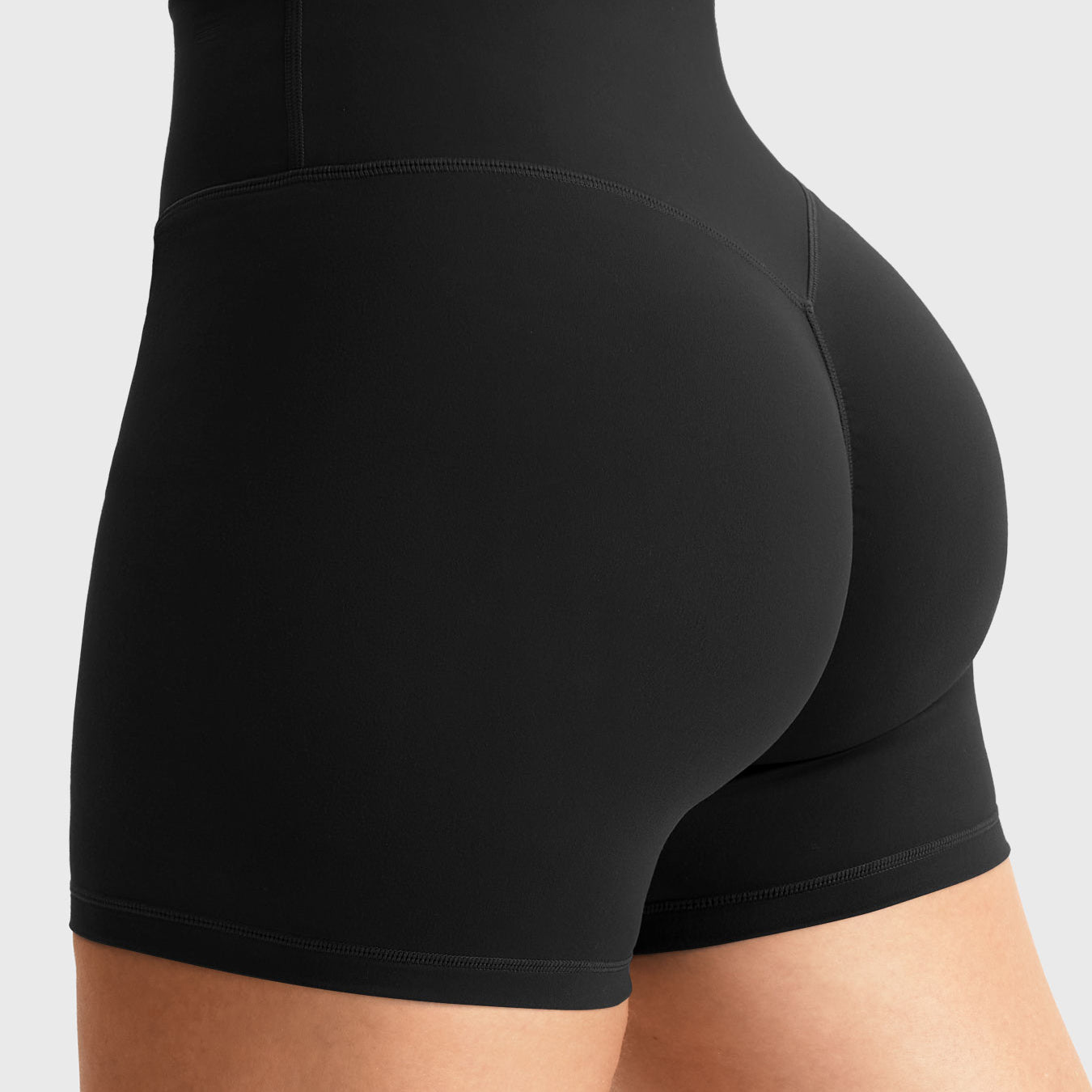 Yeoreo Craze 4.5" Scrunch Shorts