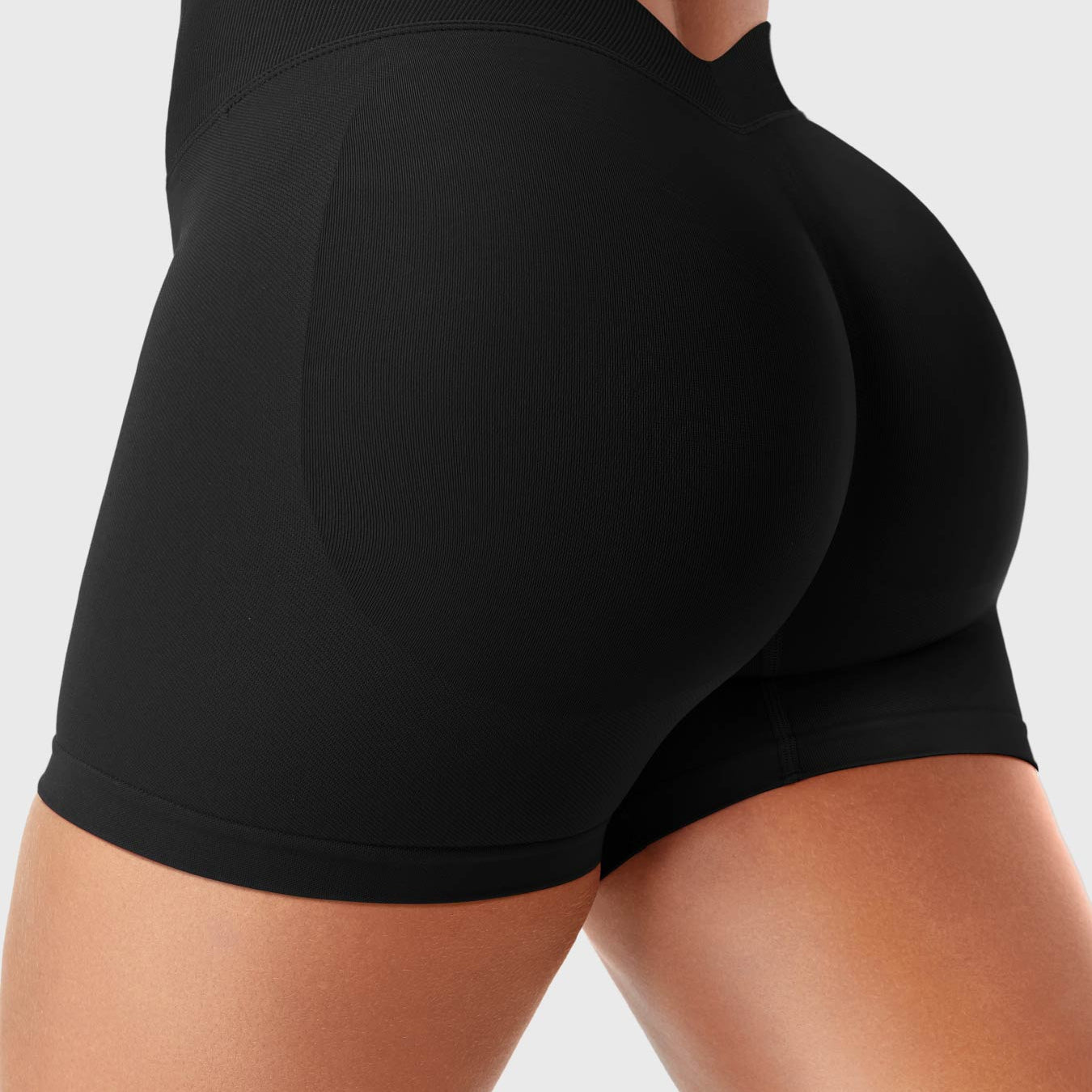 Yeoreo Graciy 3.6" SoftHue V-back Shorts