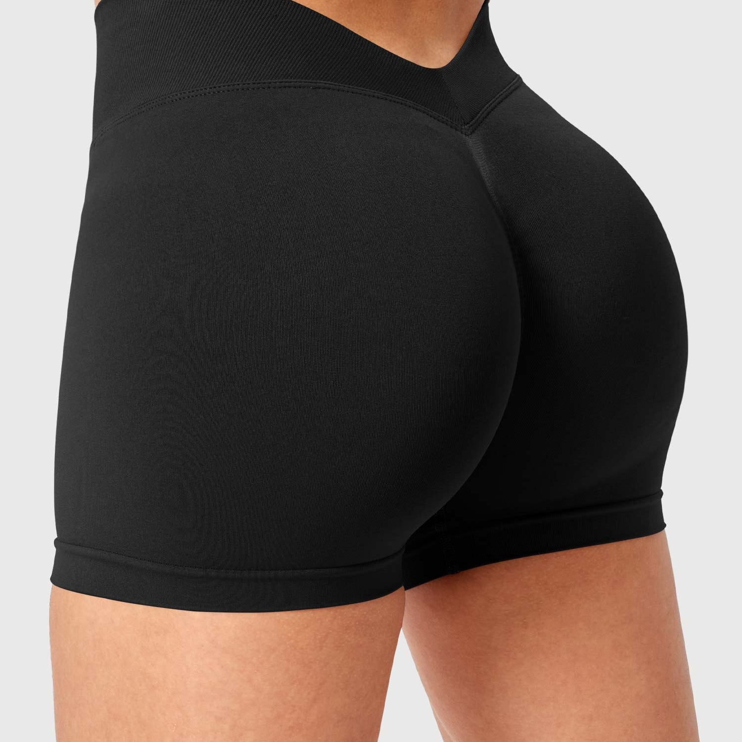 Pantalones cortos sin costuras Yeoreo V Cross Liz de 3,6"