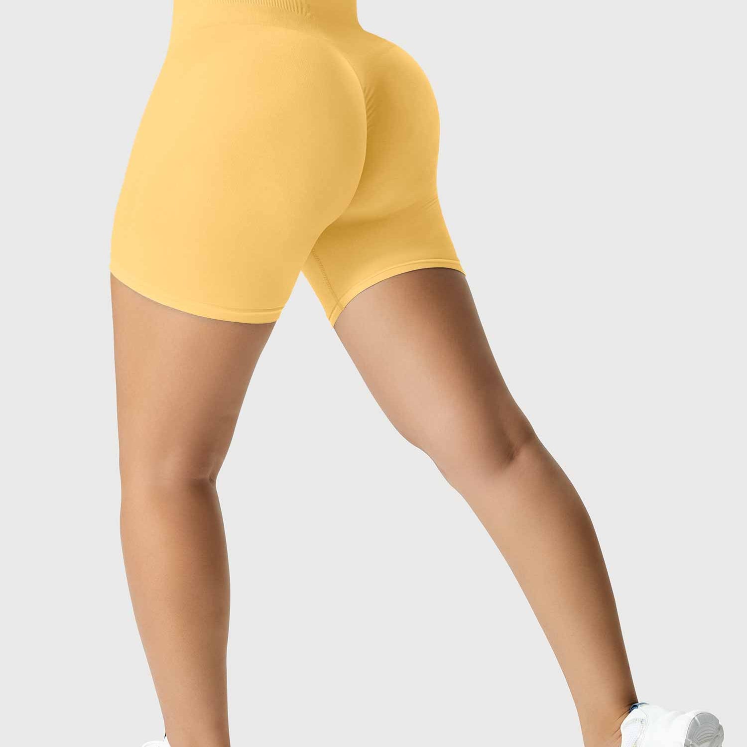 Yeoreo Light Color Amplify Seamless Shorts