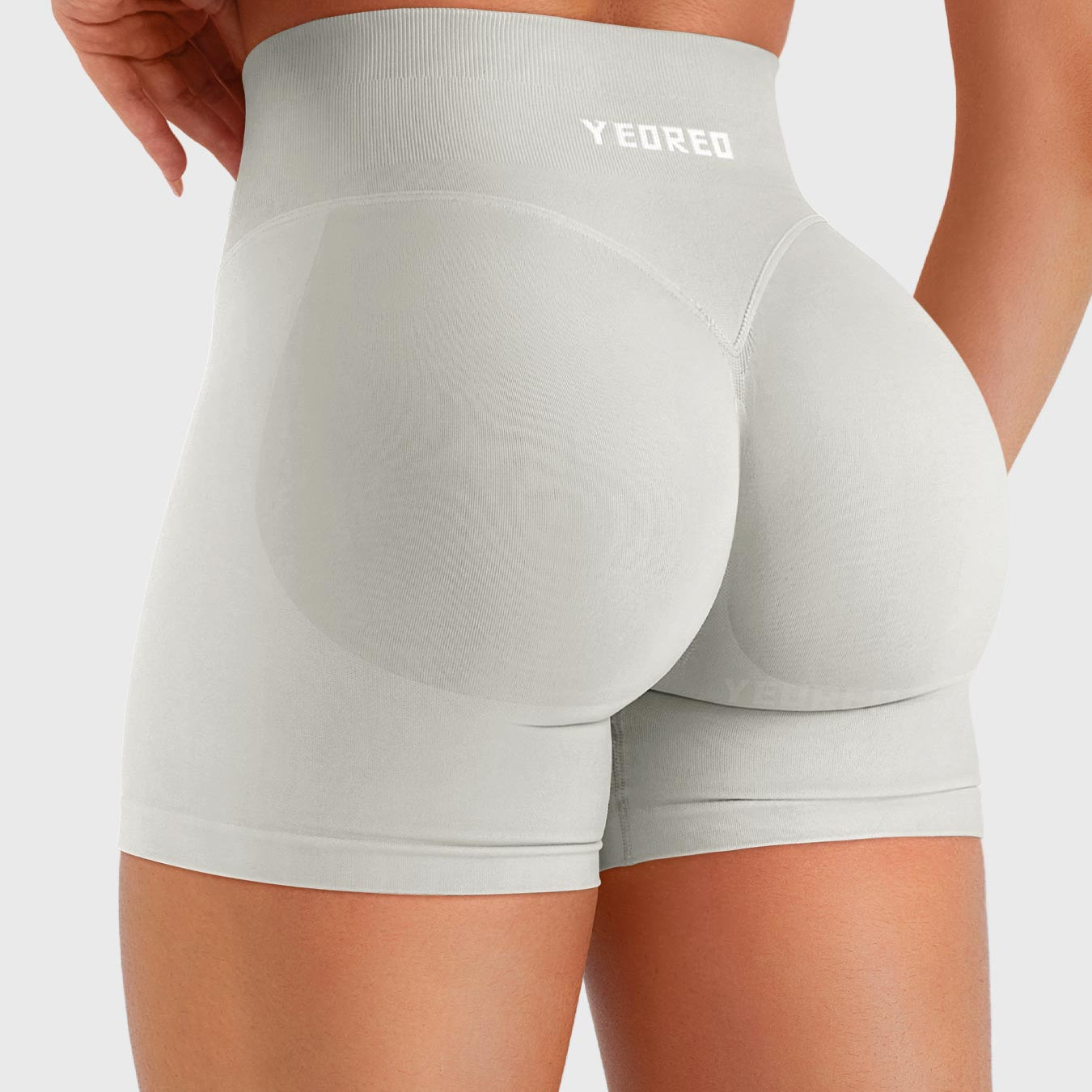 Yeoreo Baderiy 4.5" Seamless Shorts