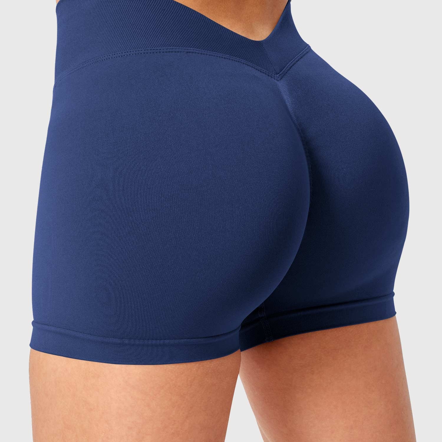 Pantalones cortos sin costuras Yeoreo V Cross Liz de 3,6"