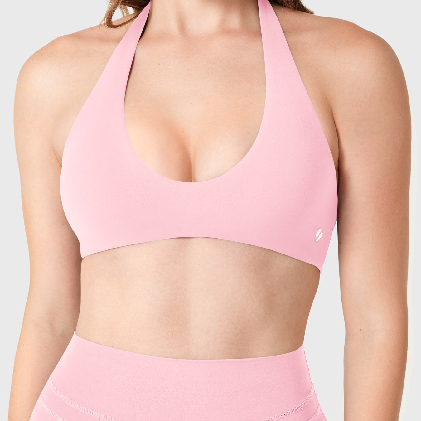 Yeoreo Laarni Halter Backless Sports Bra