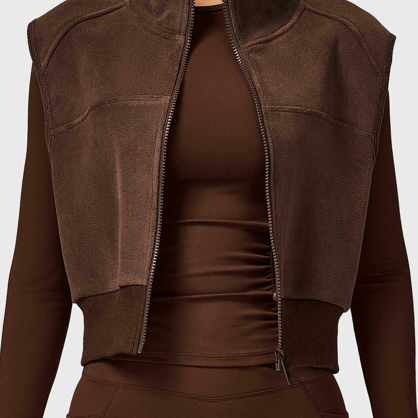 Yeoreo Eden Cropped Fleece Vest