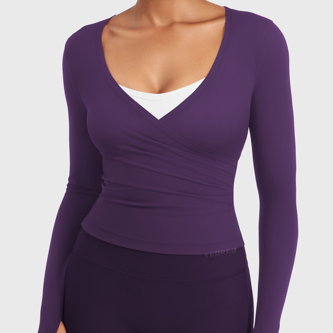 Yeoreo Minniy V Neck Long Sleeve Top