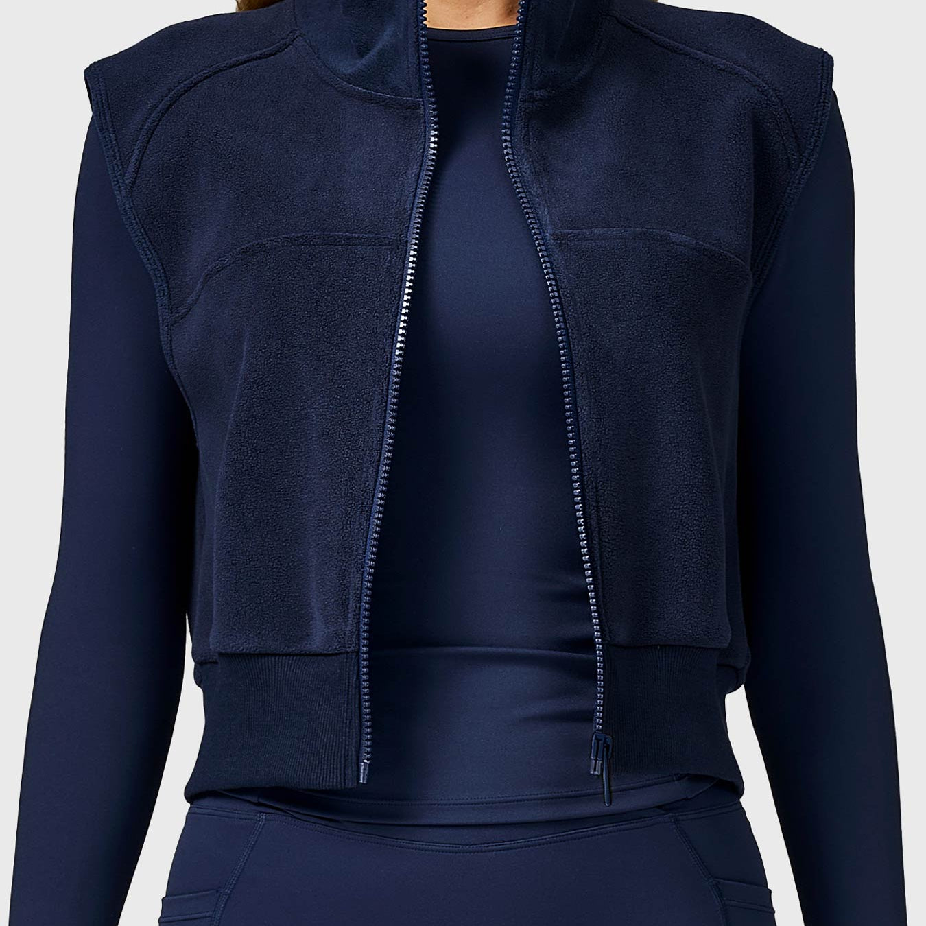 Yeoreo Eden Cropped Fleece Vest