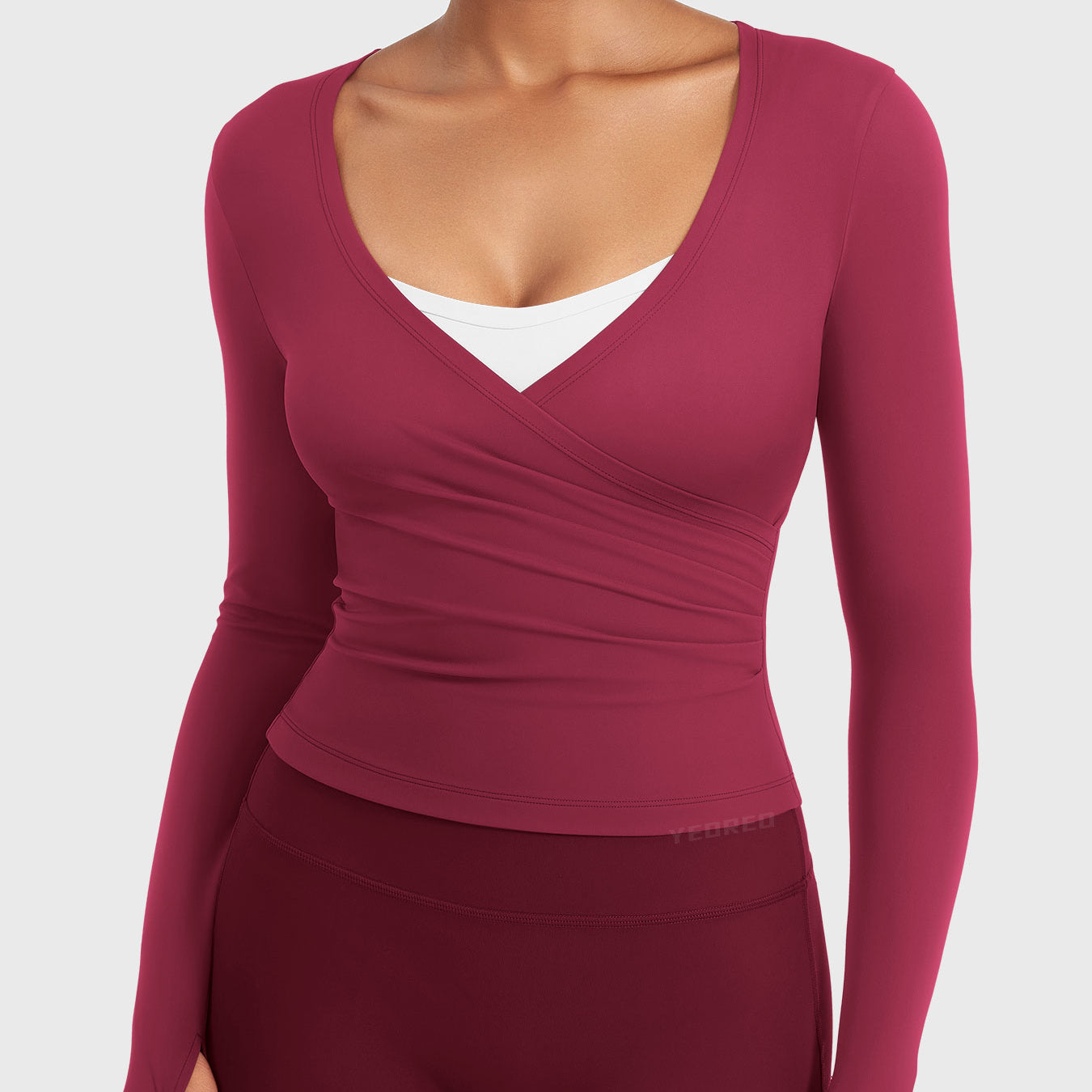 Yeoreo Minniy V Neck Long Sleeve Top