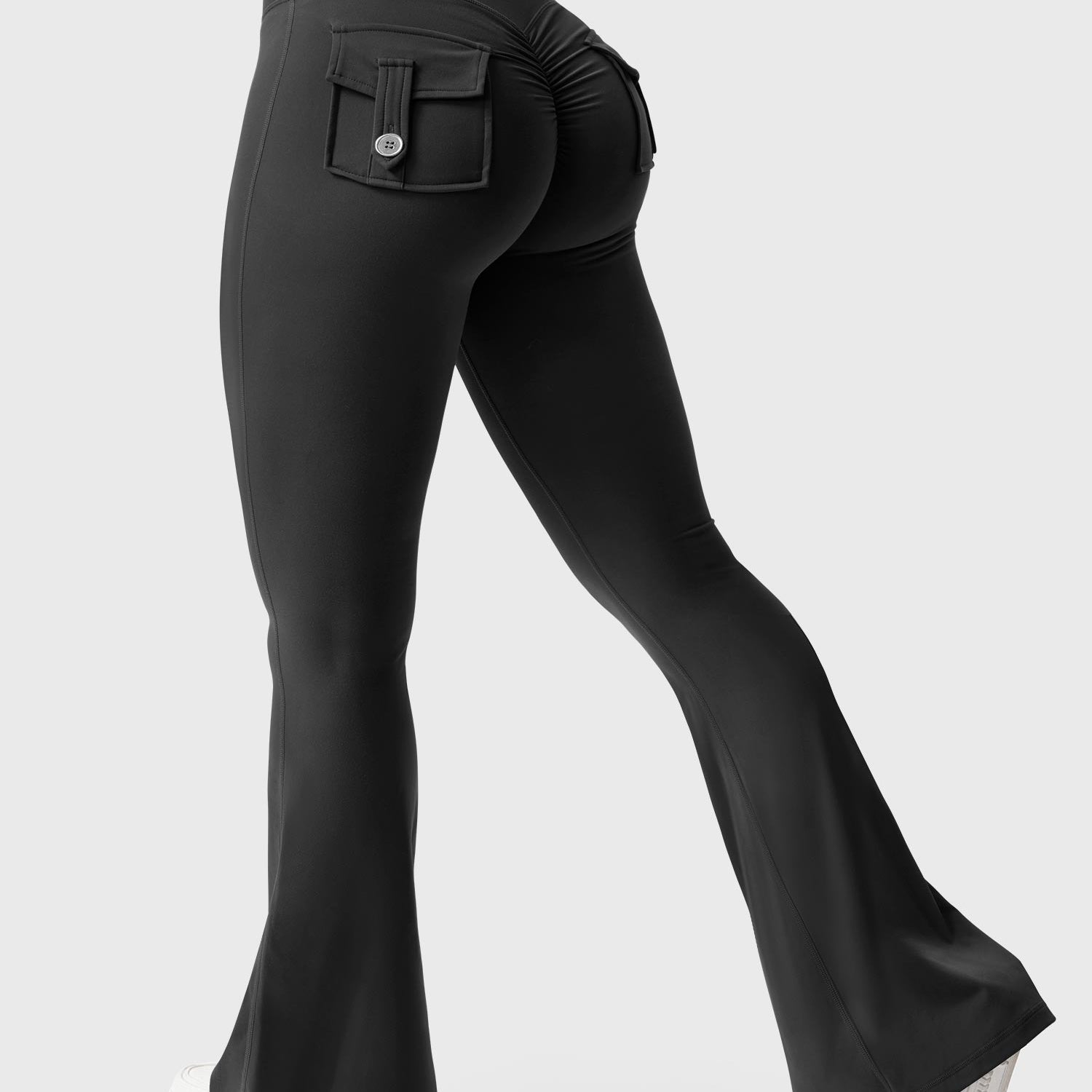 Yeoreo Brittany Flared Leggings with Pockets