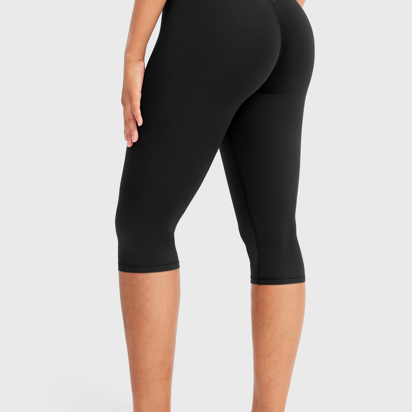 Yeoreo Nailly 15" Capri Leggings