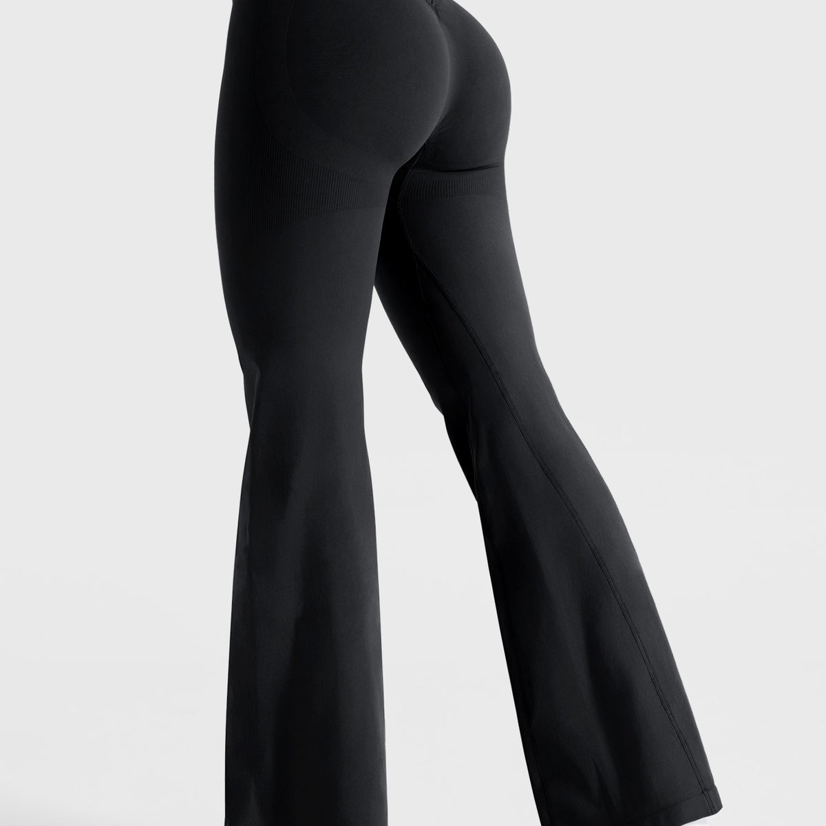 Yeoreo Contour Invisible Scrunch Flare Leggings