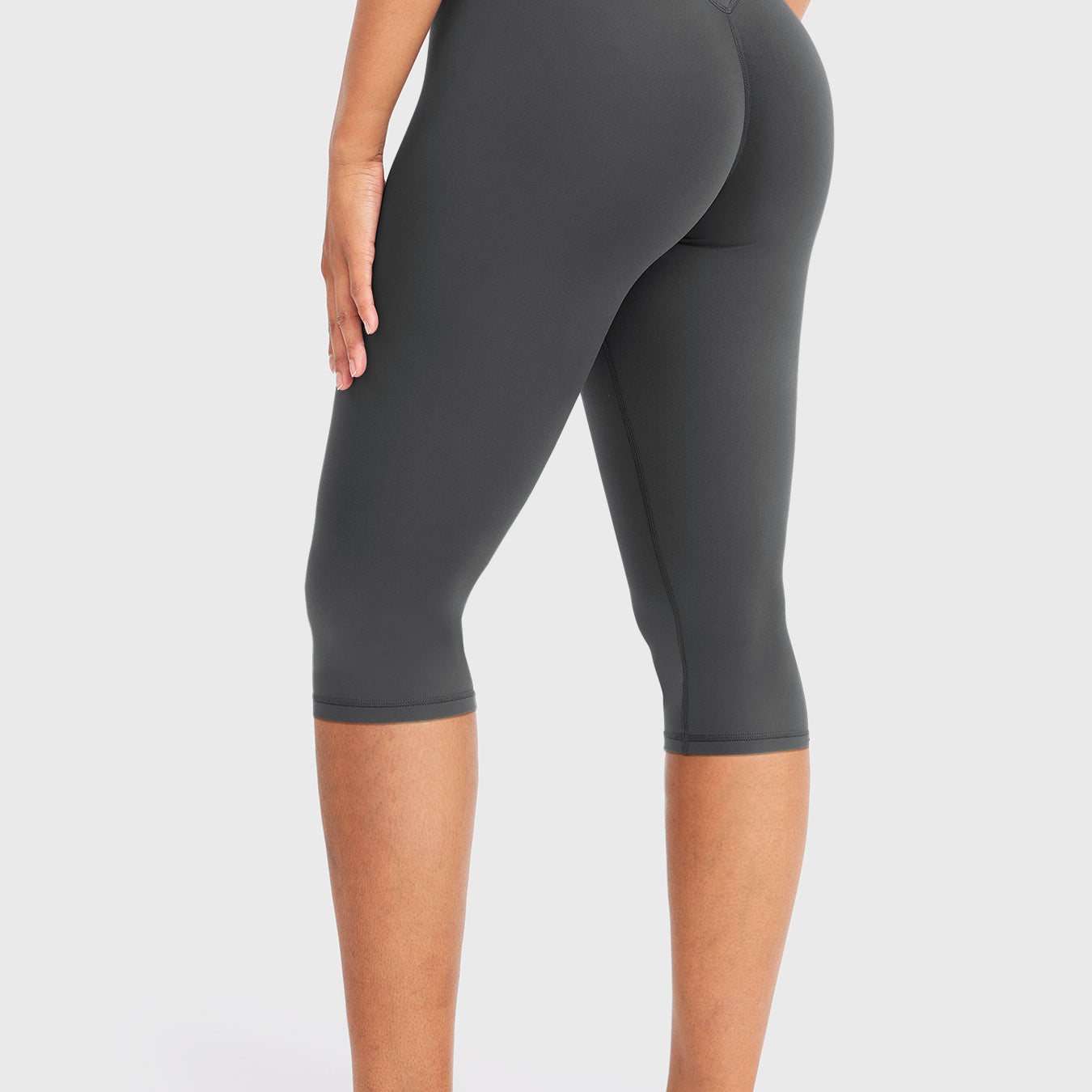 Yeoreo Nailly 15" Capri Leggings