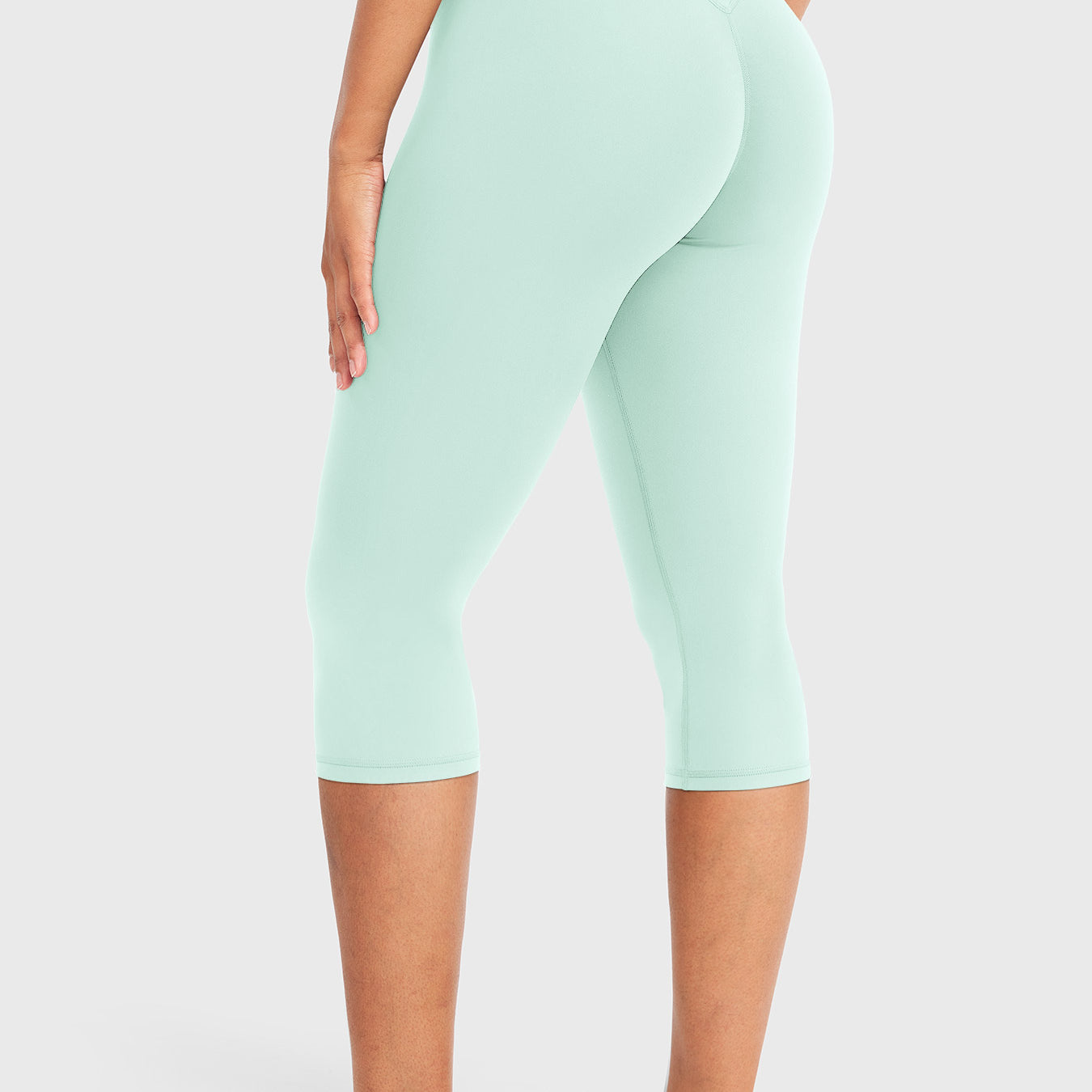 Yeoreo Nailly 17" Capri Leggings