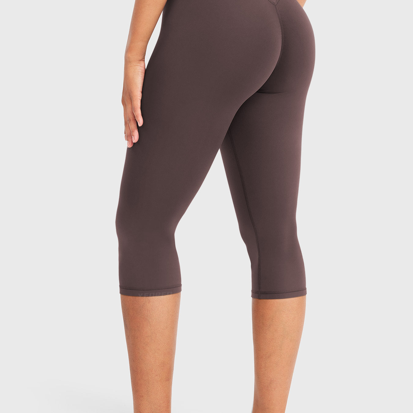 Yeoreo Nailly 17" Capri Leggings