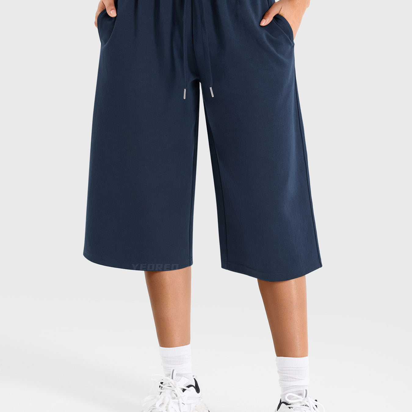 Yeoreo Daiwrci Low Rise Capri Pants