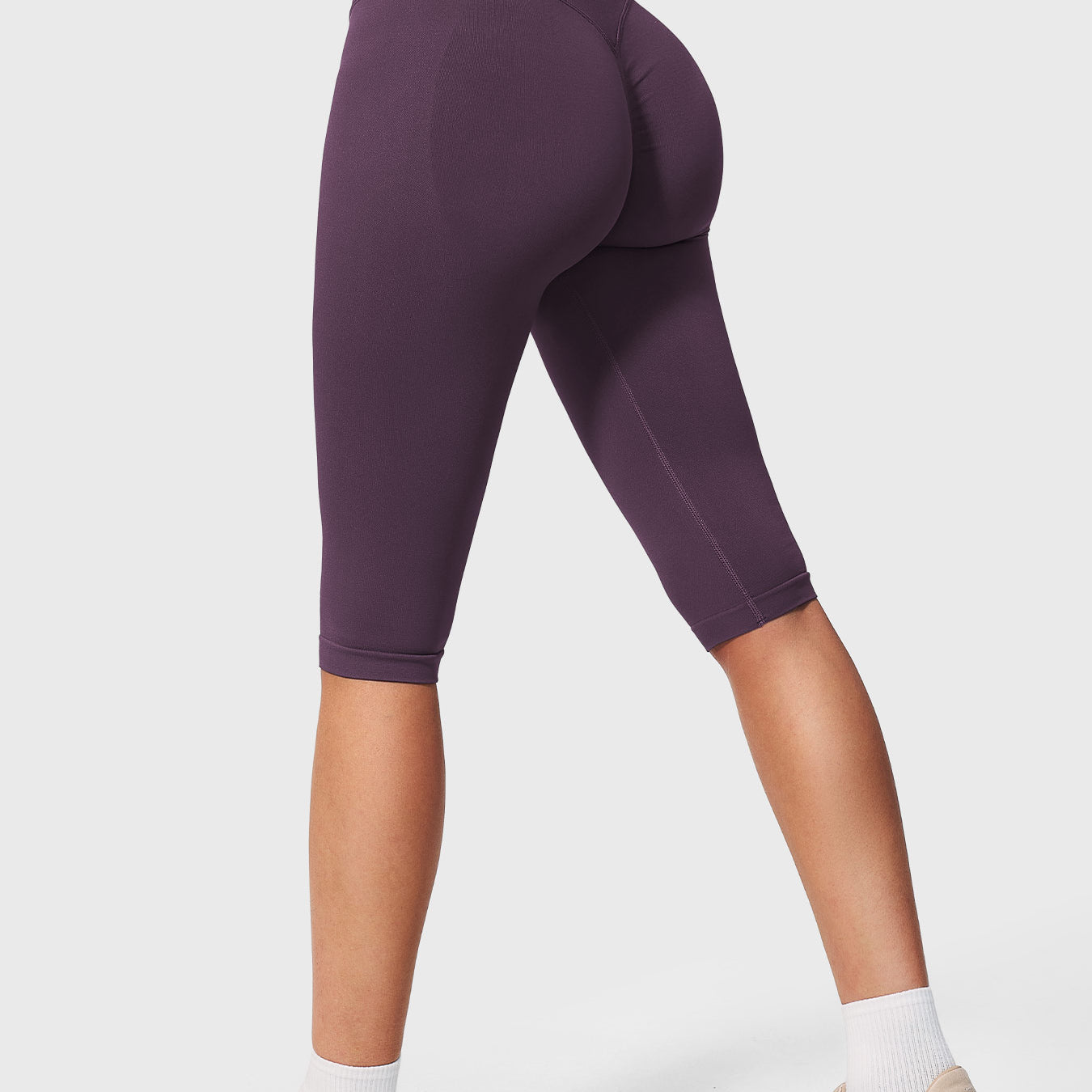 Yeoreo Wassa Seamless Capri Leggings