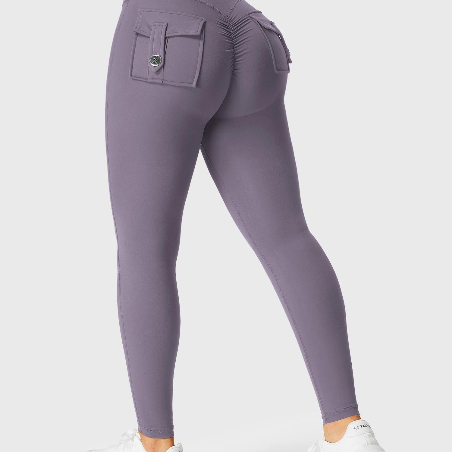 Yeoreo V-waistband Charm Leggings