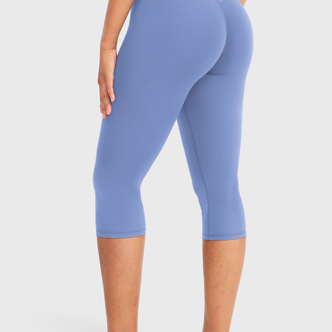 Yeoreo Nailly Capri Leggings