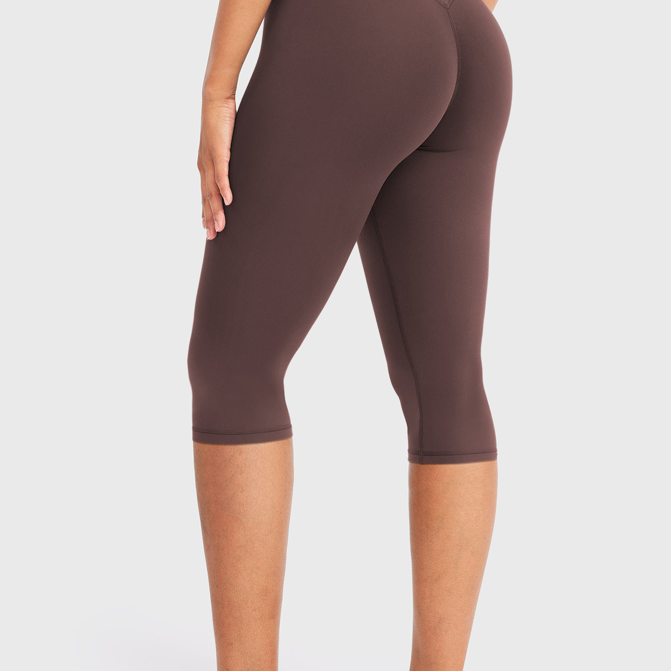 Yeoreo Nailly 15" Capri Leggings