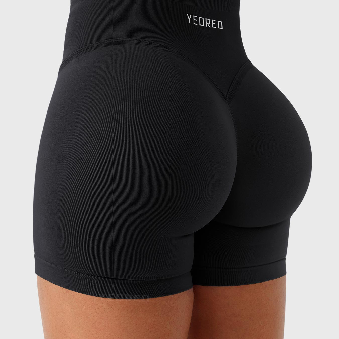 Yeoreo Christiy High-Waisted Shorts