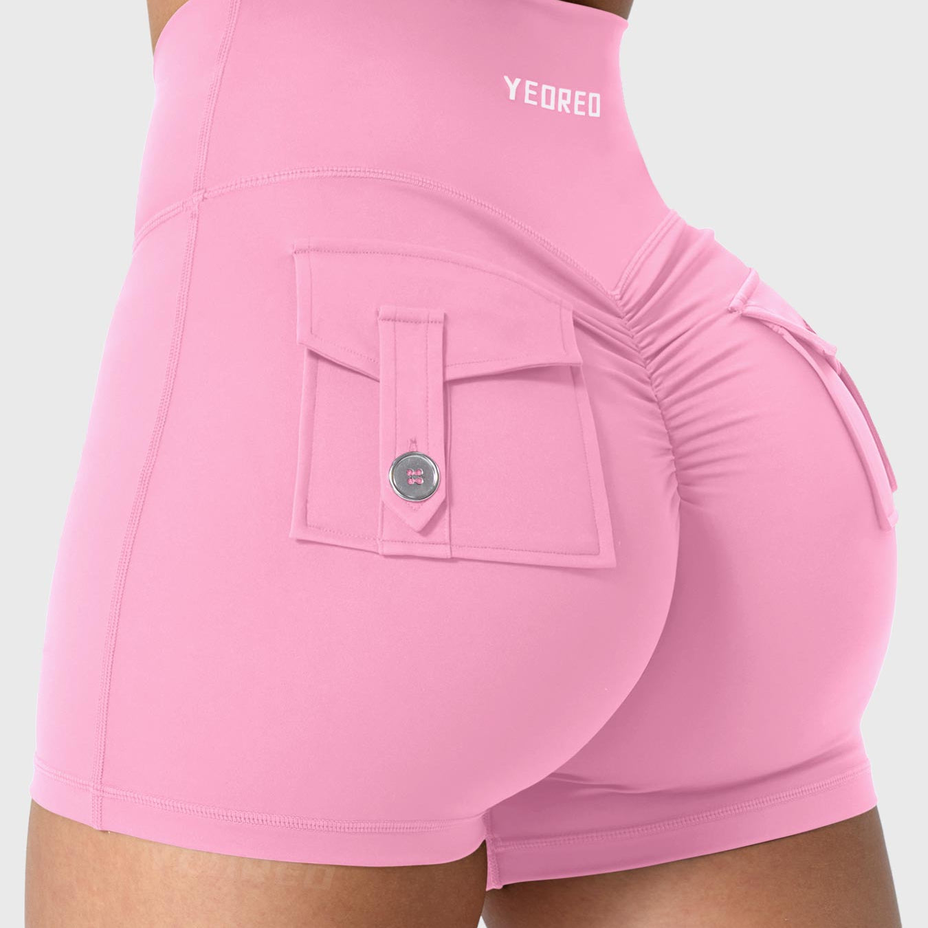 Yeoreo V-waistband Charm 3.6" Shorts