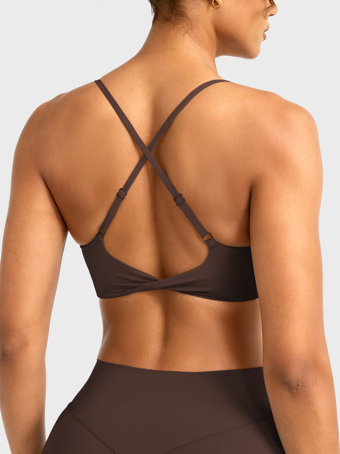 Yeoreo Wawiay Twist Back Sports Bra