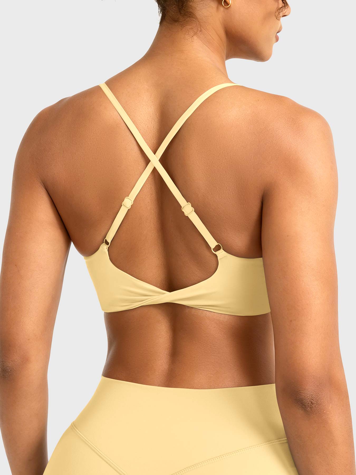 Yeoreo Wawiay Twist Back Sports Bra