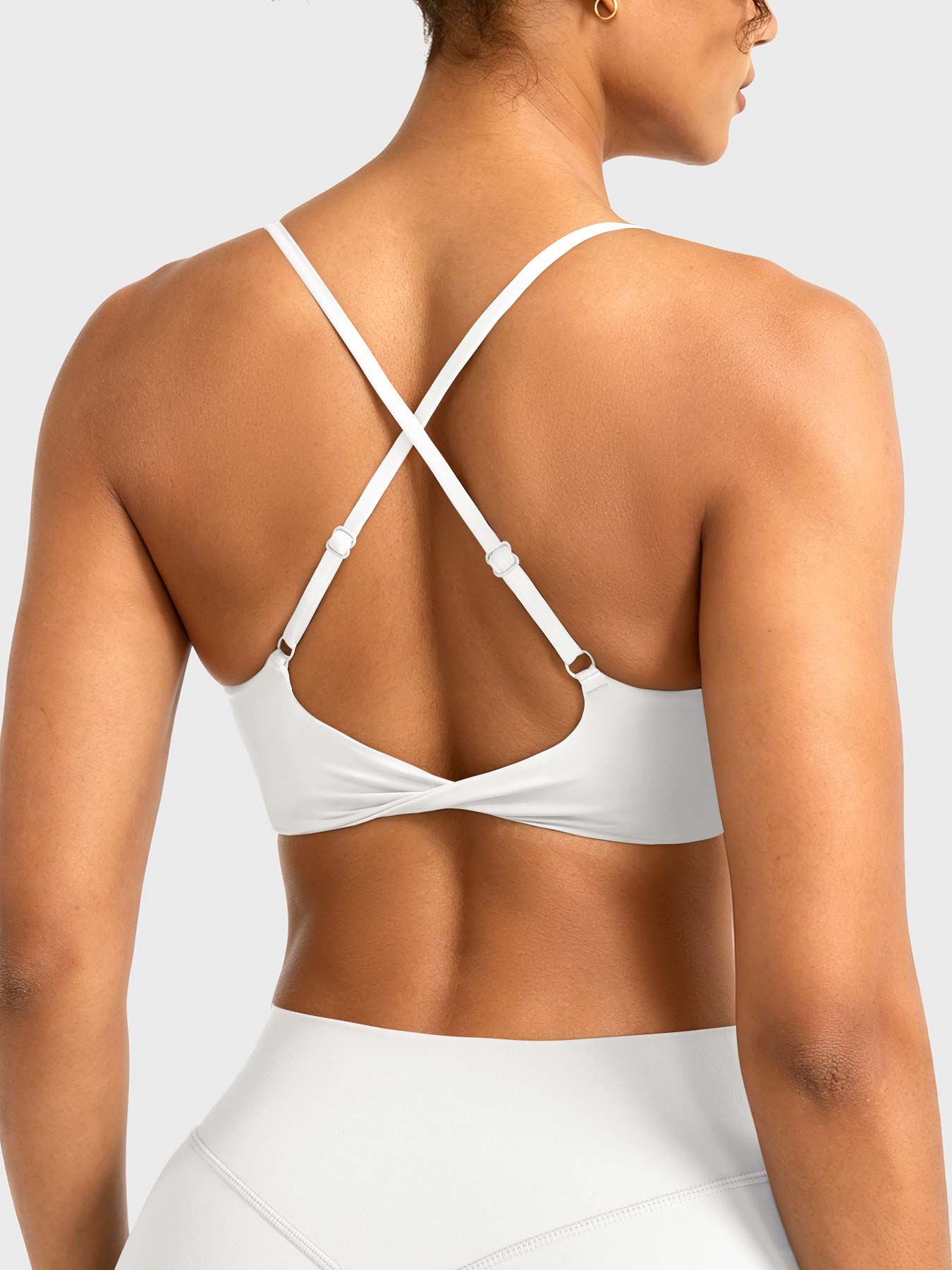 Yeoreo Wawiay Twist Back Sports Bra