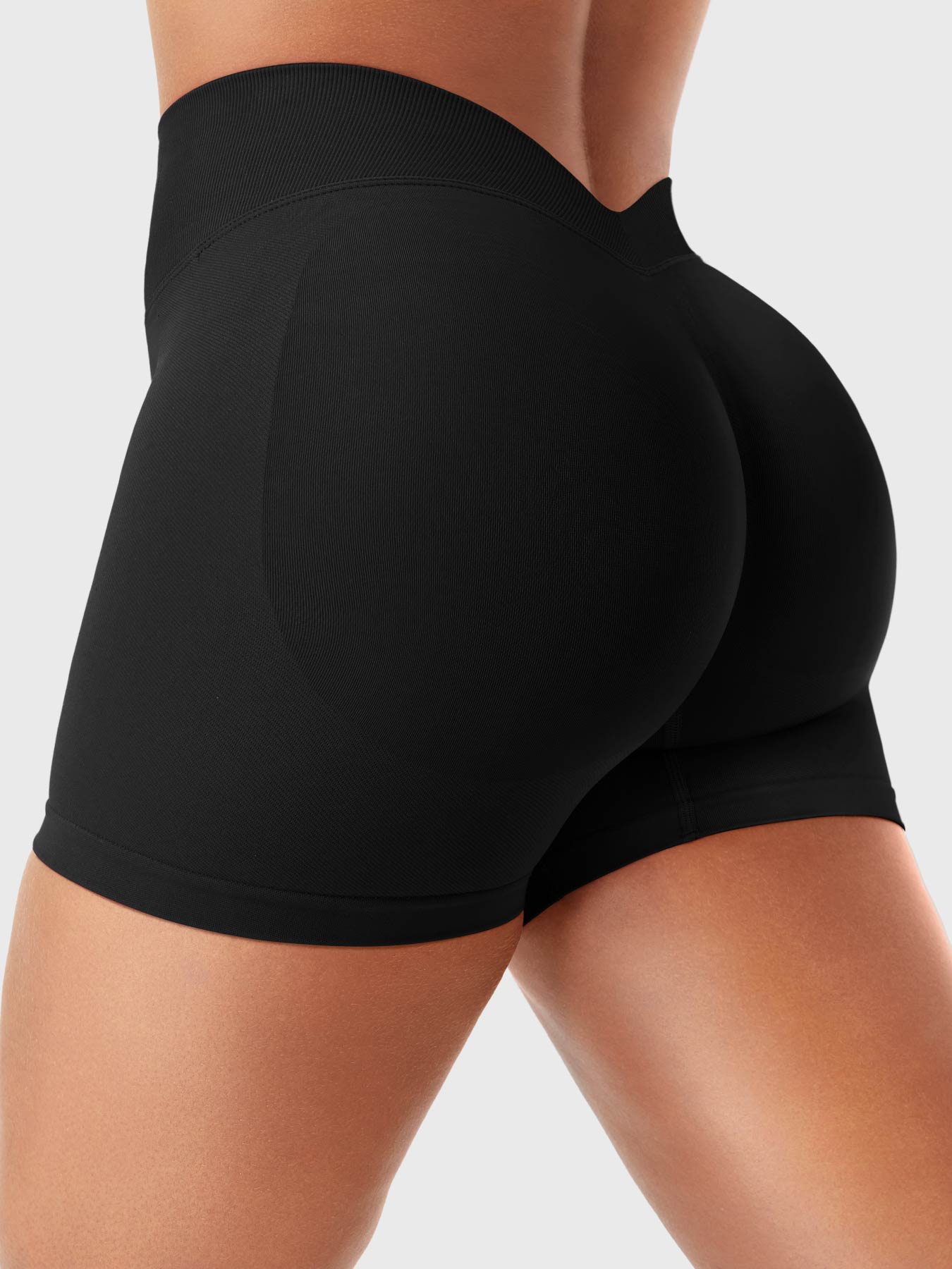 Yeoreo Graciy 3.6" SoftHue V-back Shorts