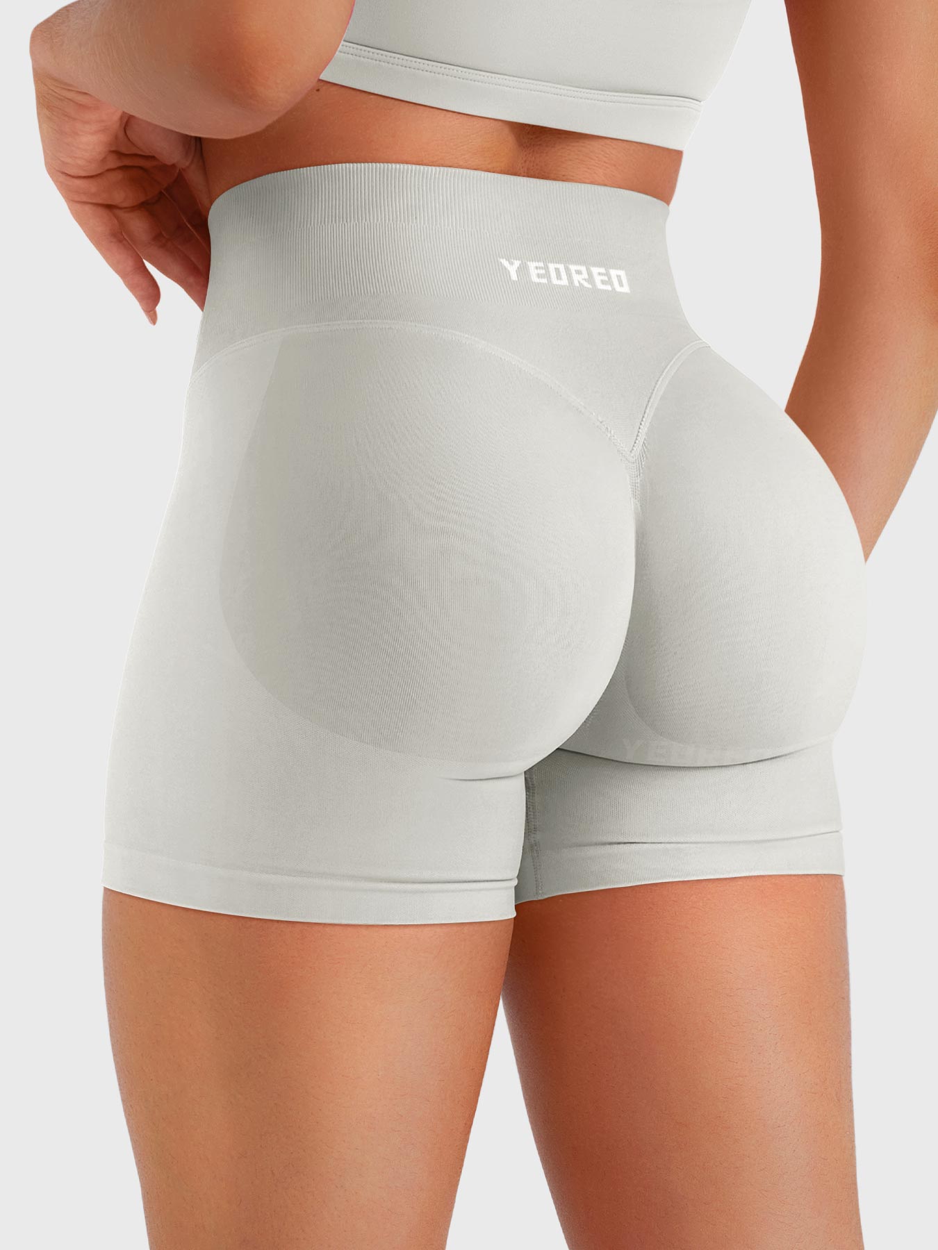 Yeoreo Baderiy 4.5" Seamless Shorts