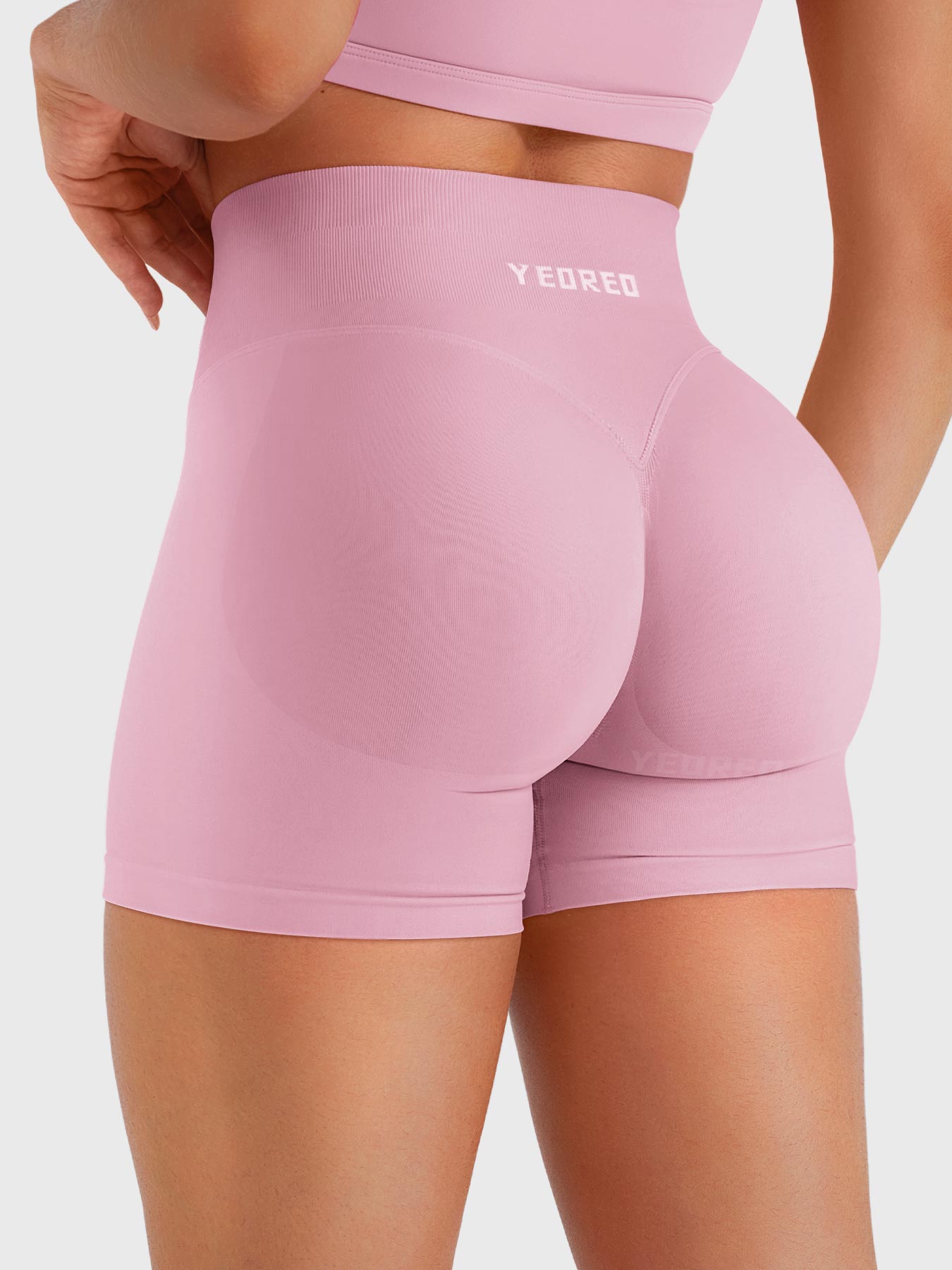 Yeoreo Baderiy 4.5" Seamless Shorts