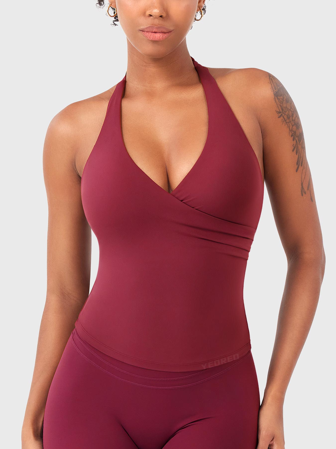 Yeoreo Elevine V Neck Halter Tank