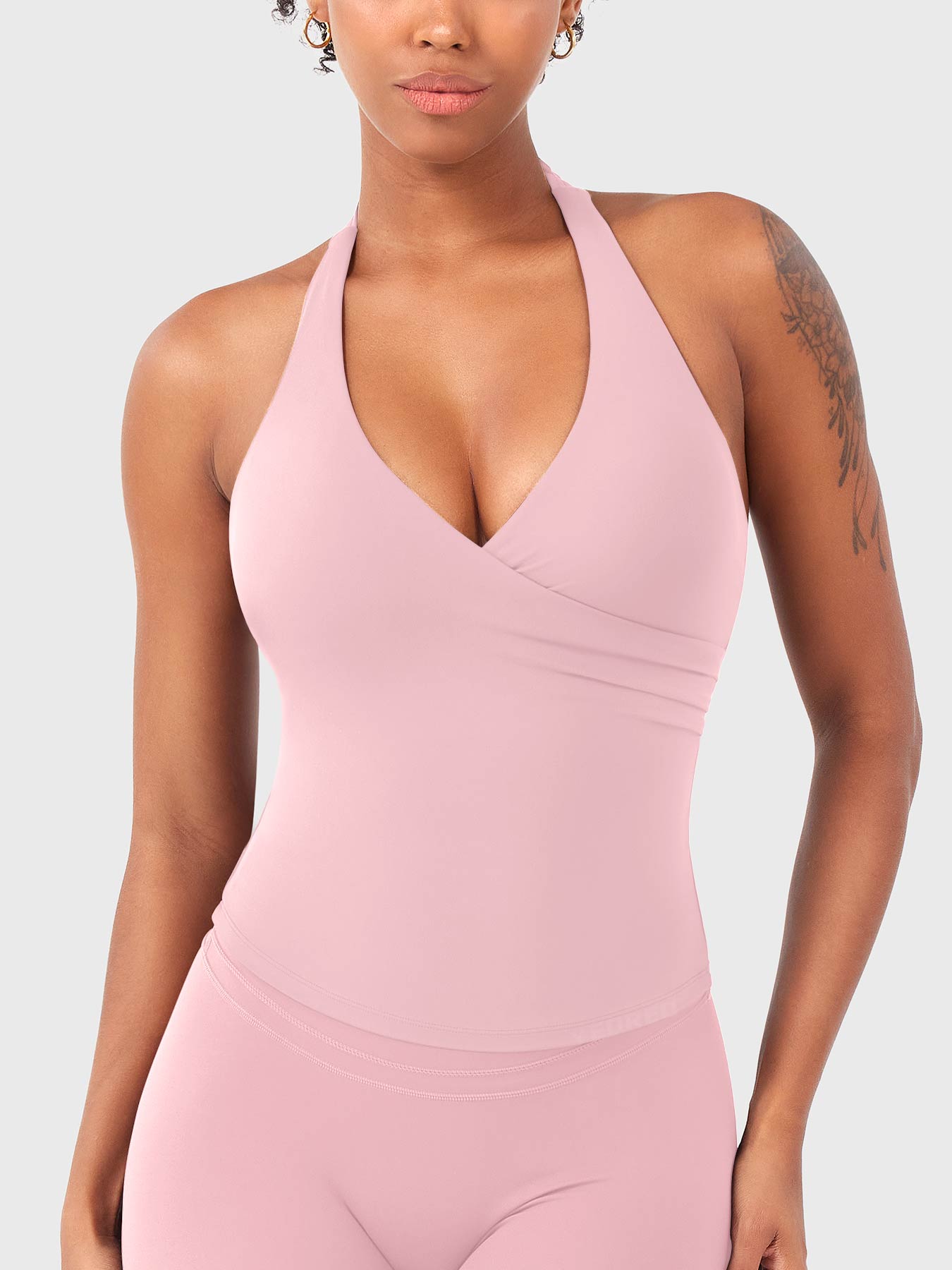 Yeoreo Elevine V Neck Halter Tank