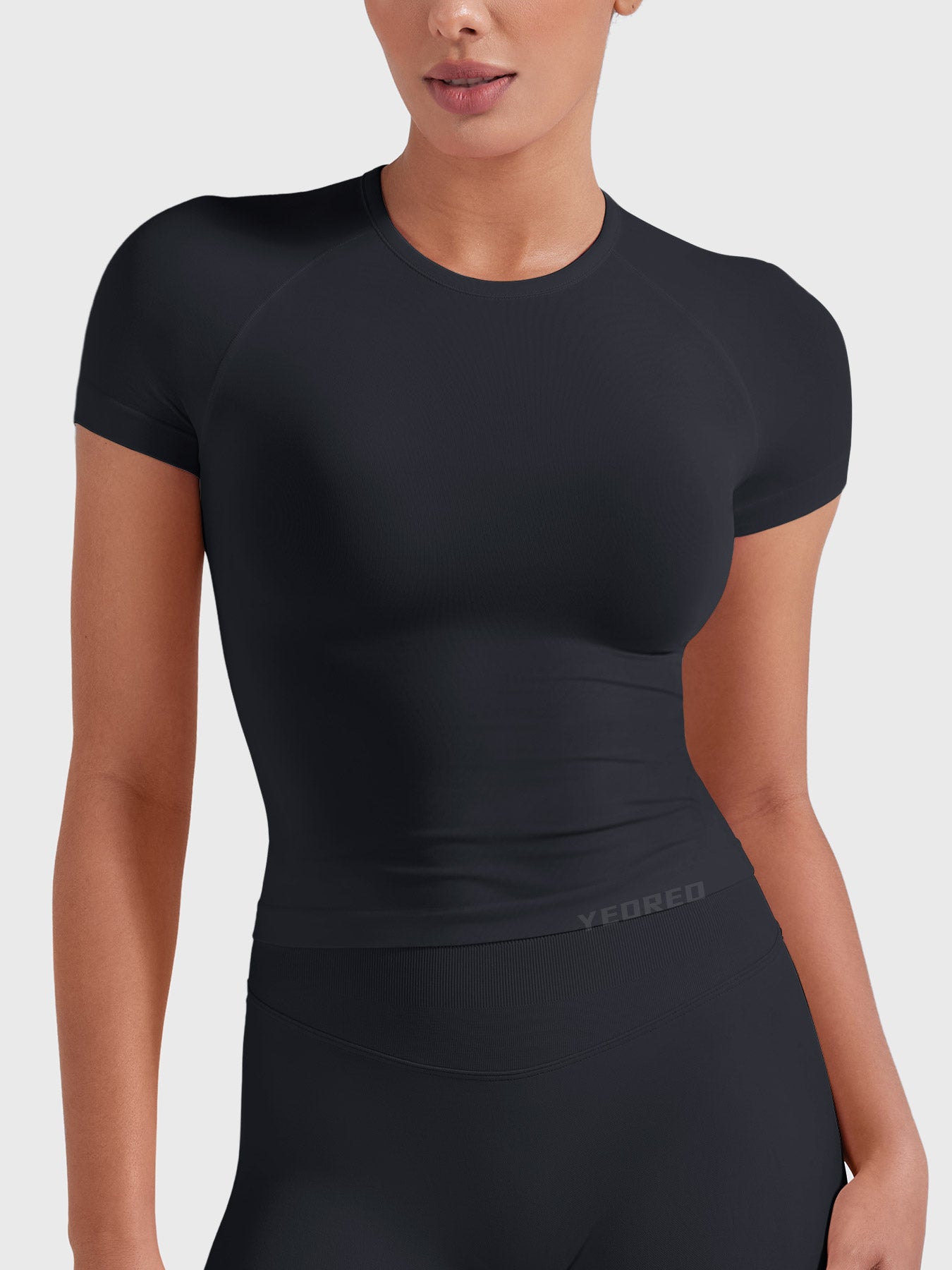 Yeoreo Zosiya Seamless Short Sleeve Top