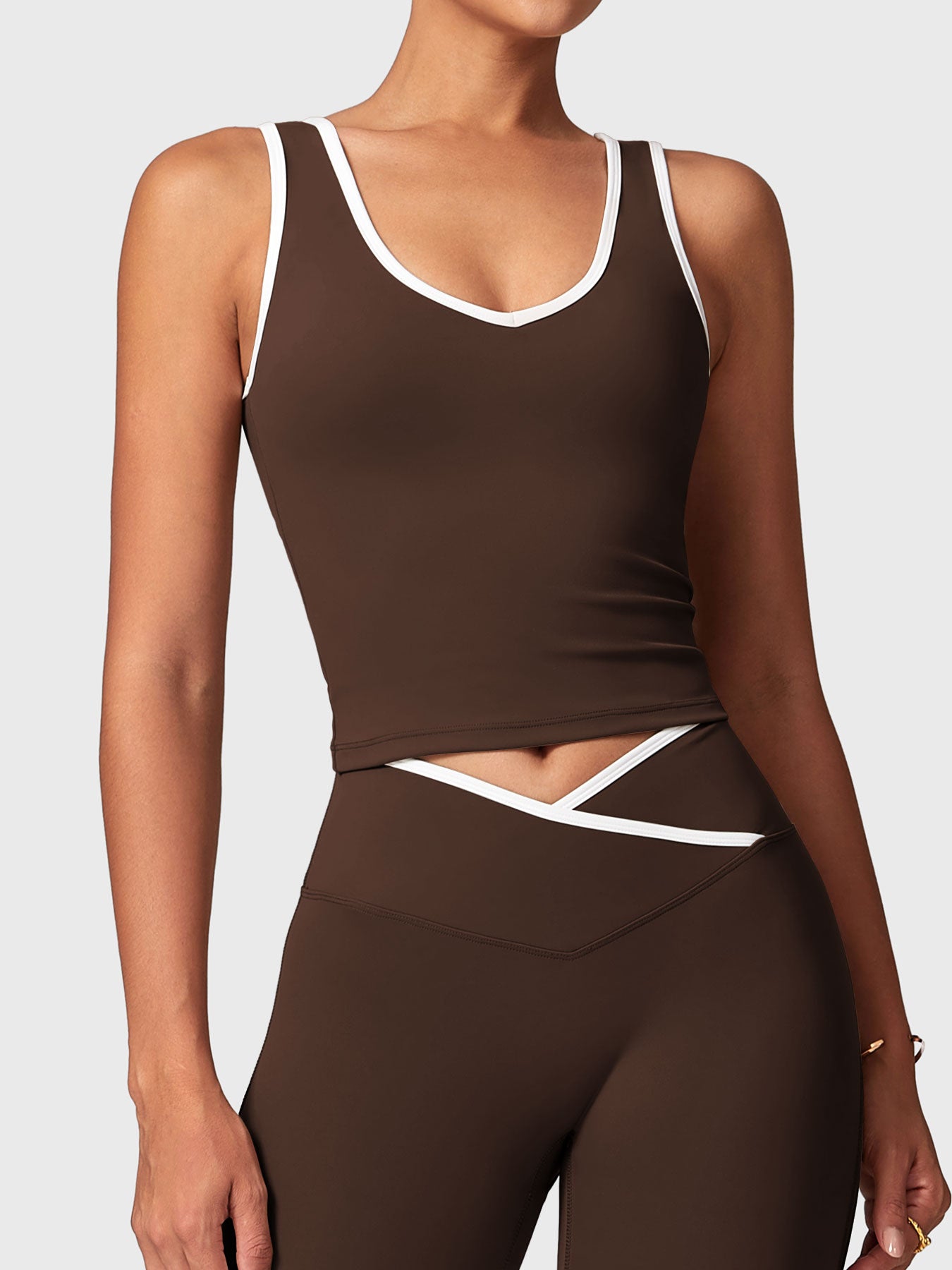 Yeoreo Alberta Contrast Trim Tank