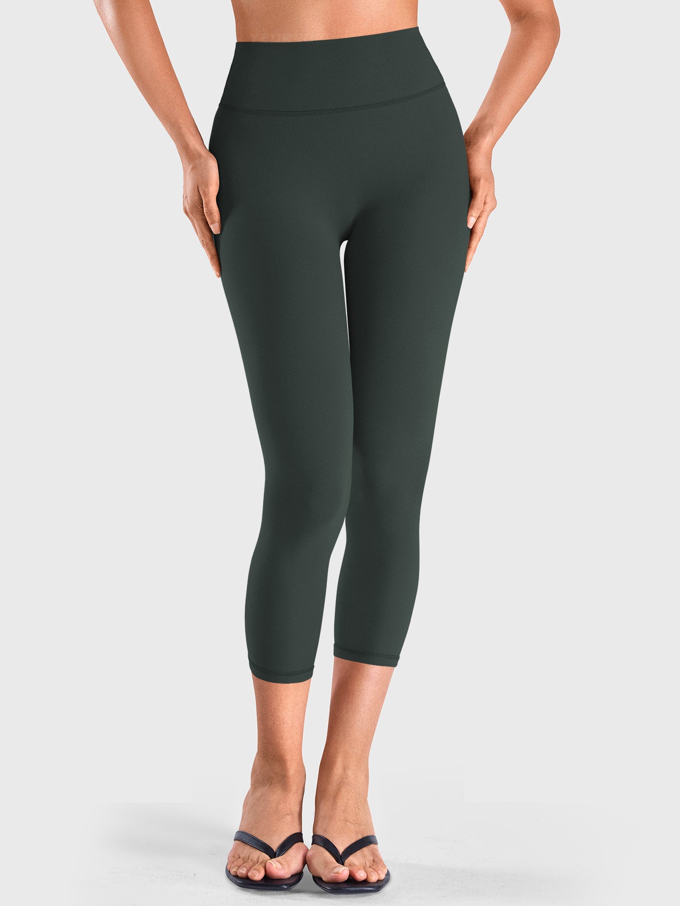 Yeoreo Dagnty 21" High Waisted Capri Leggings