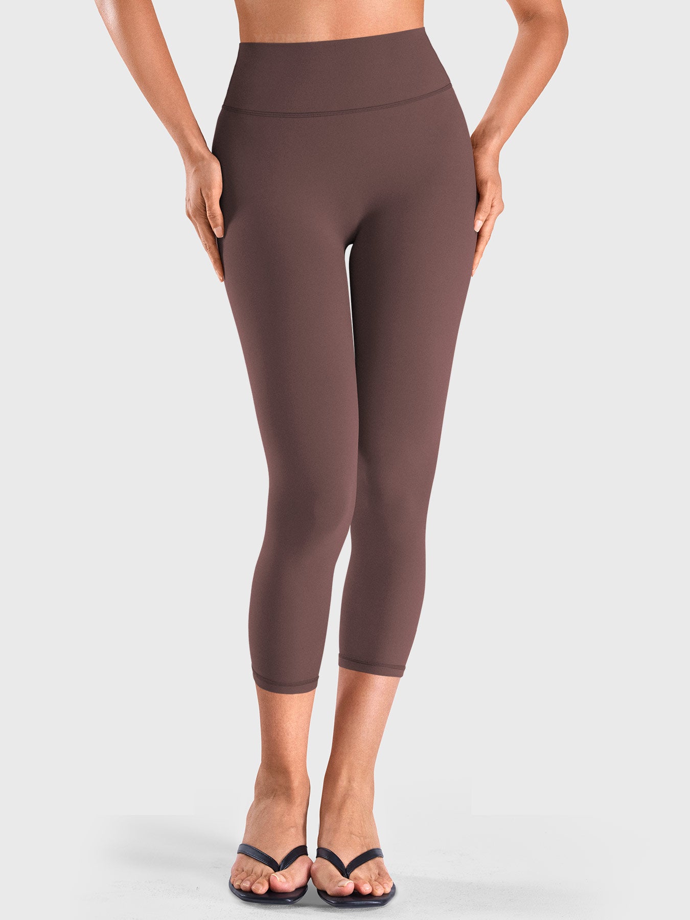 Yeoreo Dagnty 21" High Waisted Capri Leggings