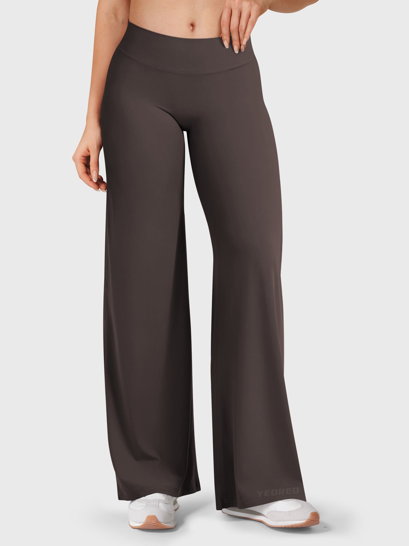 Yeoreo Xevia 31.5" Low Rise Straight Leggings