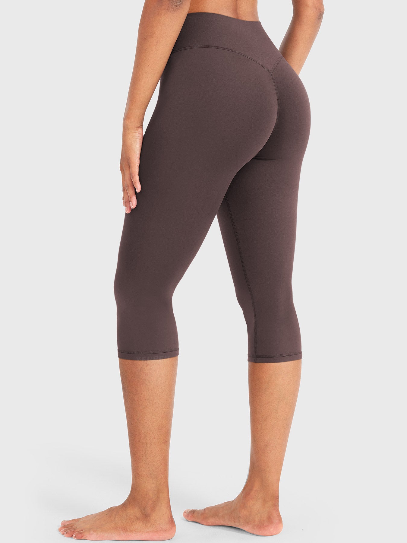 Yeoreo Nailly 17" Capri Leggings