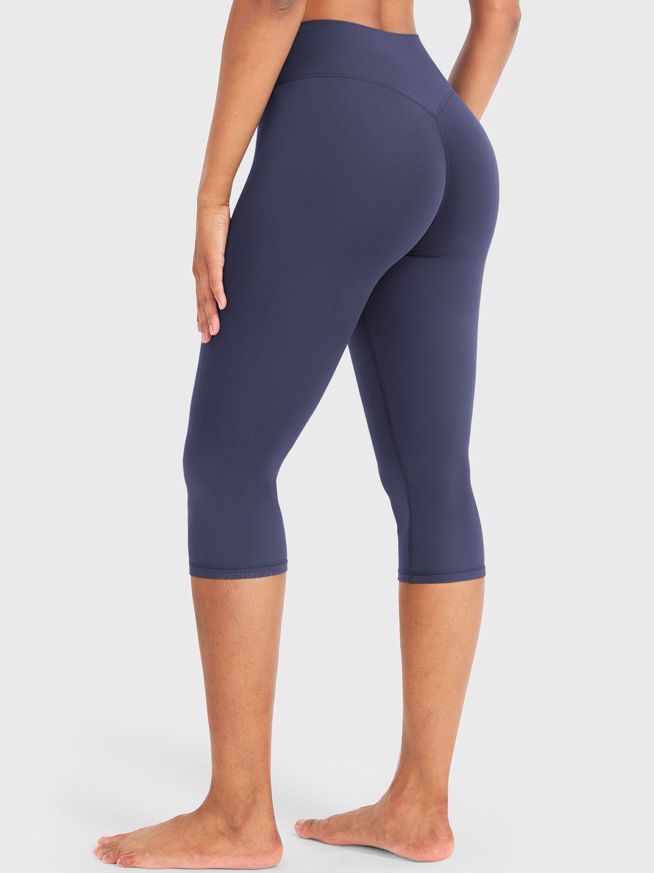 Yeoreo Nailly Capri Leggings