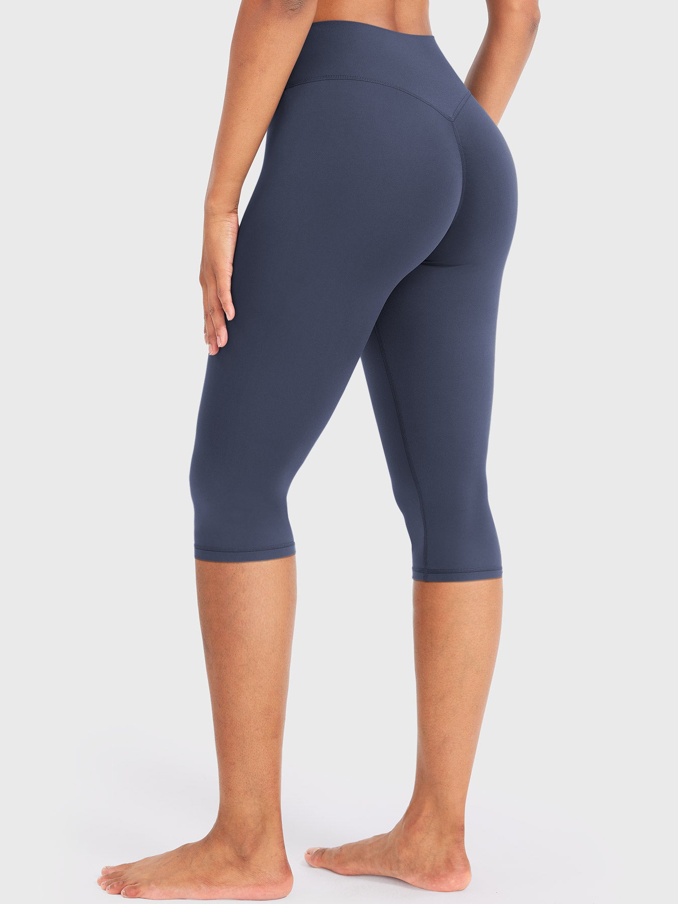 Yeoreo Nailly 15" Capri Leggings