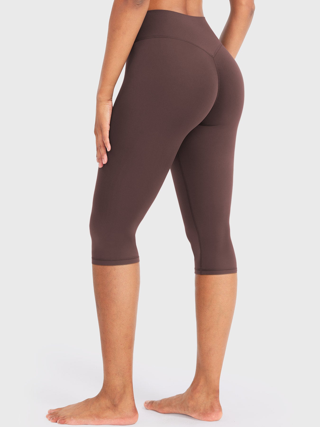 Yeoreo Nailly 15" Capri Leggings